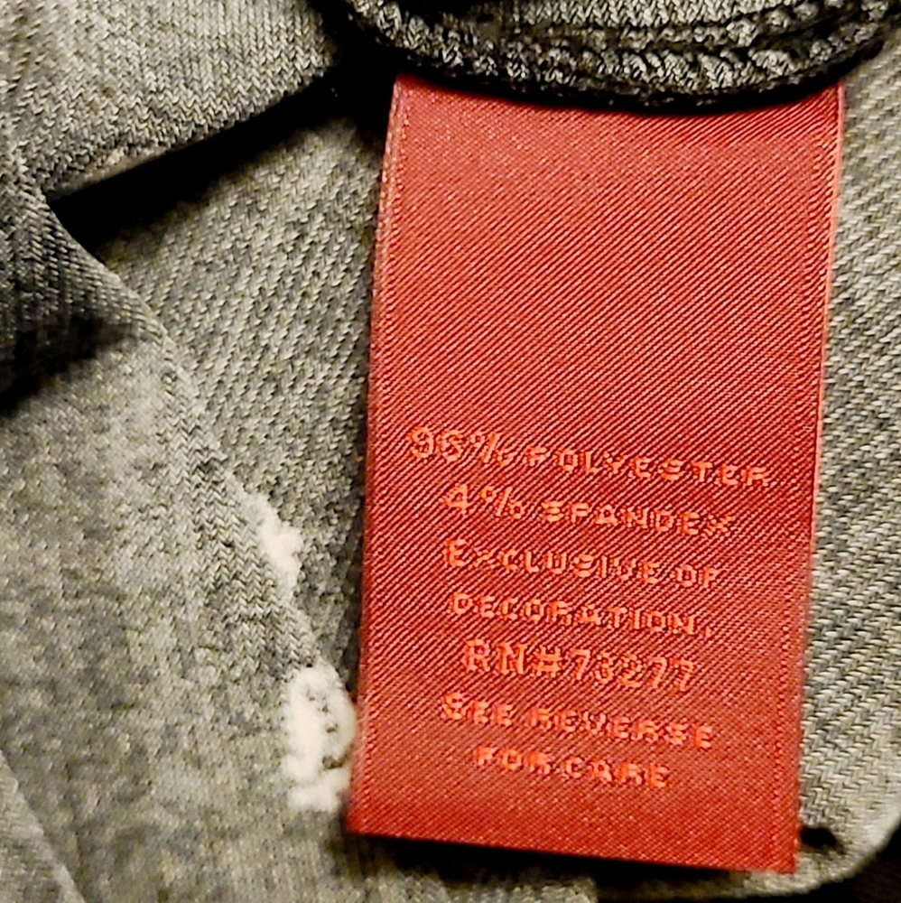 212 Collection Blouse - Picture 14 of 14